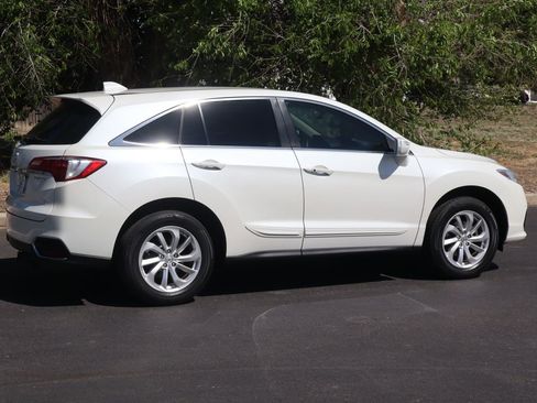 Used 2016 Acura RDX AWD w/ Technology Package image 4