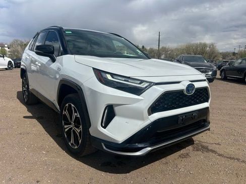 Used 2024 Toyota RAV4 XSE w/ Weather Package image 7