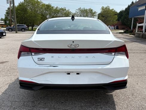 Used 2021 Hyundai Elantra SEL FWD image 5