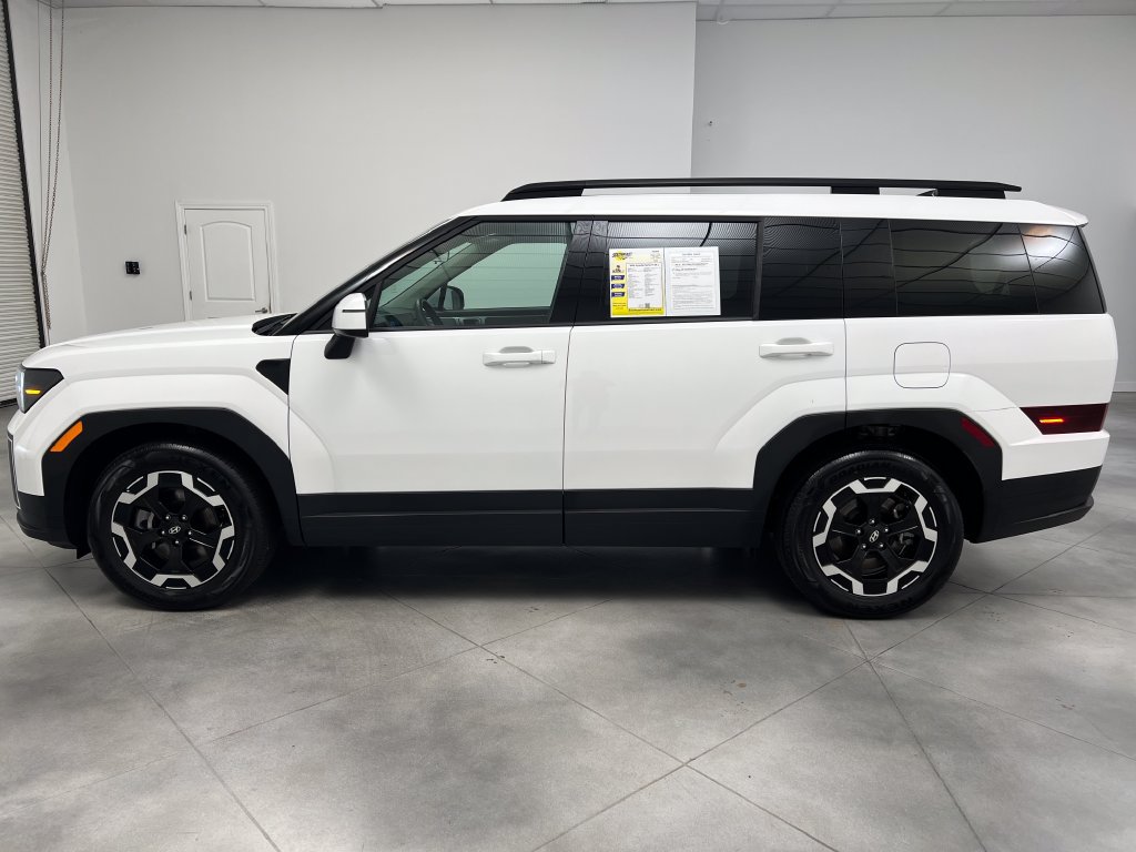 Used 2026 Hyundai Santa Fe SEL FWD image 5