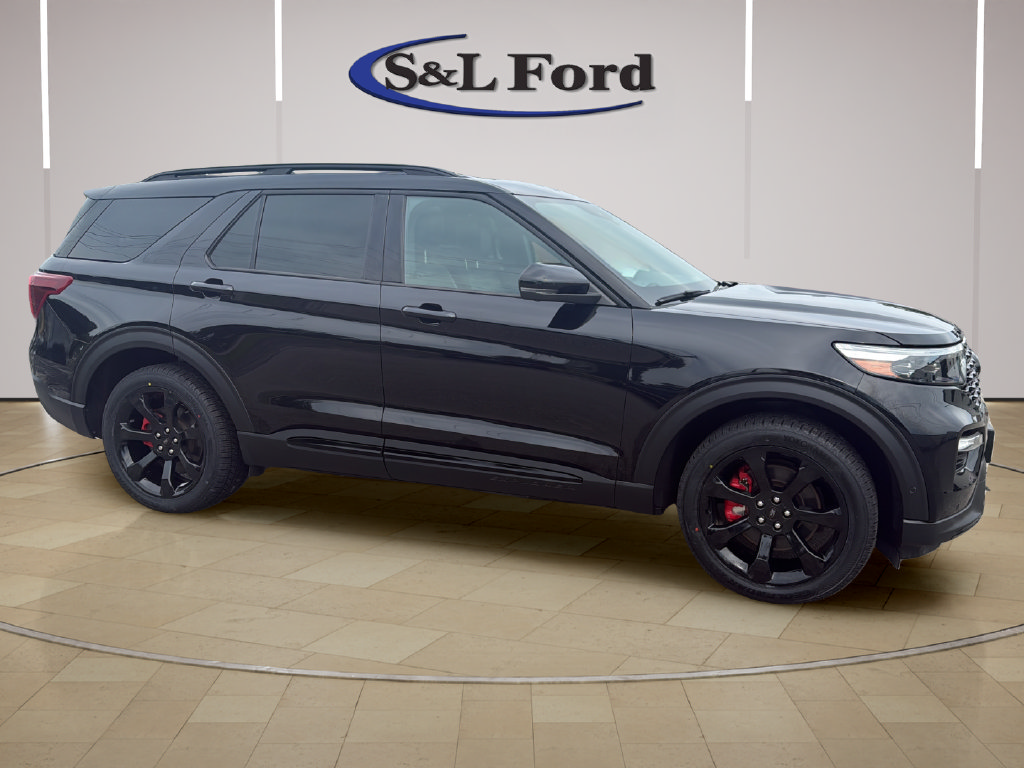 Certified 2023 Ford Explorer ST w/ Technology Package AWD/4WD image 10
