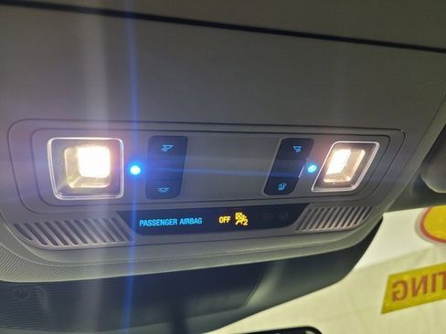 Used 2021 Ford Explorer XLT image 41