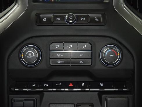 Used 2024 Chevrolet Silverado 2500 Custom w/ Custom Value Package image 34