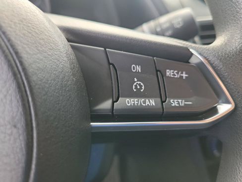 Used 2018 MAZDA MAZDA3 Sport FWD image 25