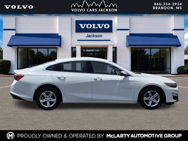 Used 2022 Chevrolet Malibu LS w/ Driver Confidence Package II FWD image 3