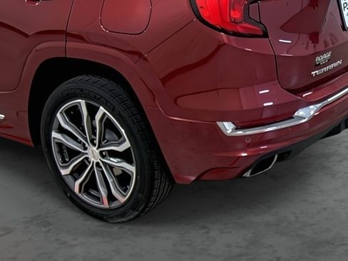 Used 2019 GMC Terrain Denali AWD/4WD image 9