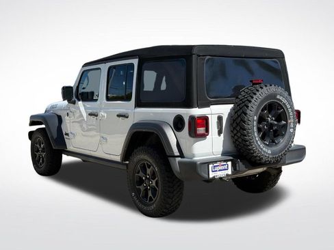 Used 2022 Jeep Wrangler Unlimited Sport AWD/4WD image 5