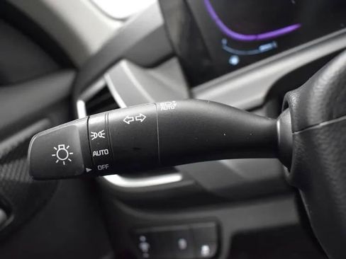 Used 2024 Kia Seltos LX image 25