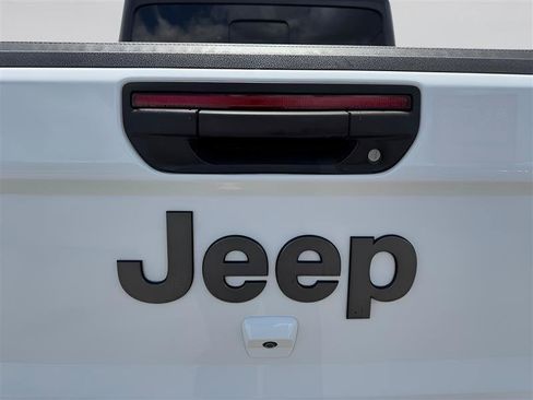 Used 2021 Jeep Gladiator Sport w/ Quick Order Package 24Q 80Th AWD/4WD image 18
