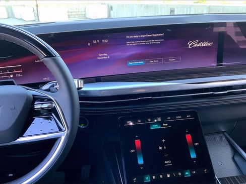 New 2026 Cadillac Escalade Luxury image 8