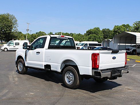 Used 2025 Ford F250 XL w/ XL Chrome Package RWD image 4