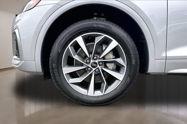 Certified 2023 Audi Q5 2.0T Premium Plus w/ Premium Plus Package AWD/4WD image 34
