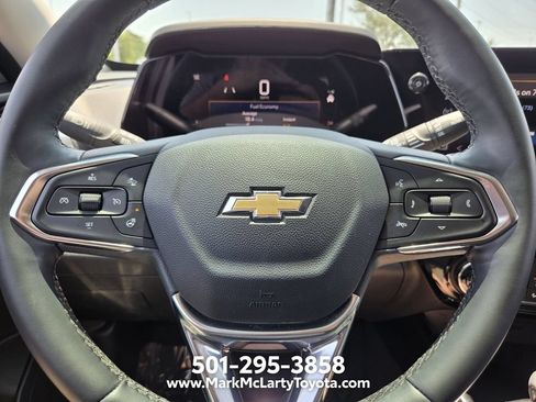 Used 2025 Chevrolet Trax LT w/ Driver Confidence Package FWD image 21