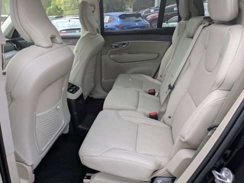 New 2026 Volvo XC90 T8 Ultra w/ Protection Package AWD/4WD image 16