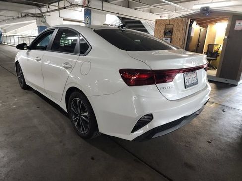 Certified 2024 Kia Forte LXS w/ LXS Technology Package FWD image 4