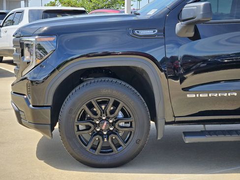 Used 2026 GMC Sierra 1500 Pro w/ Graphite Edition AWD/4WD image 14