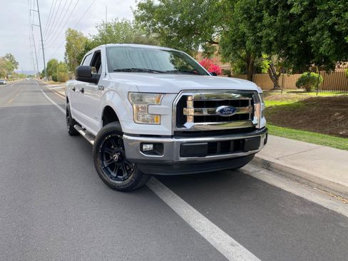 Used 2016 Ford F150 XLT w/ Equipment Group 301A Mid RWD image 2
