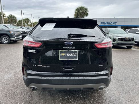 Used 2024 Ford Edge Titanium image 15