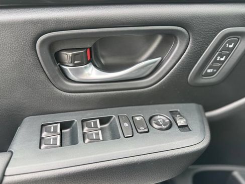 Used 2025 Honda Pilot Touring image 19