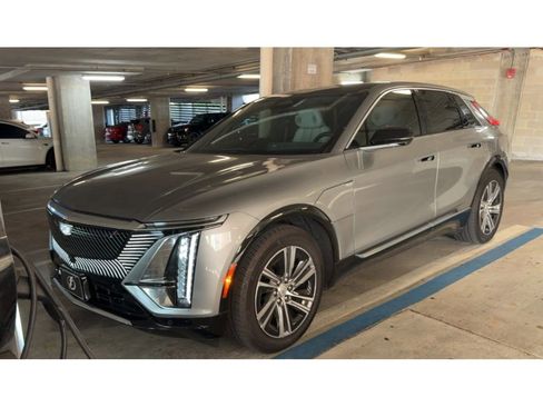 Used 2024 Cadillac Lyriq Luxury RWD image 1