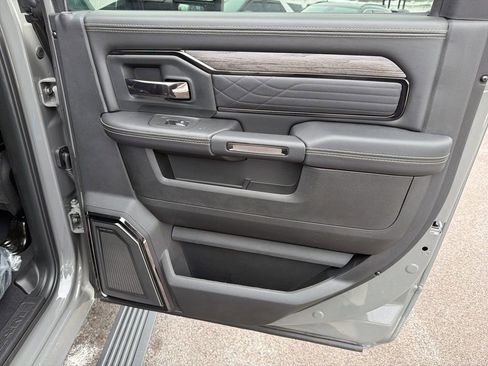 New 2026 RAM 2500 Limited image 8