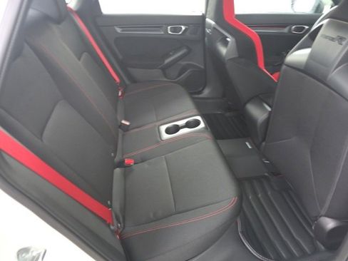 Used 2025 Honda Civic Type R image 13