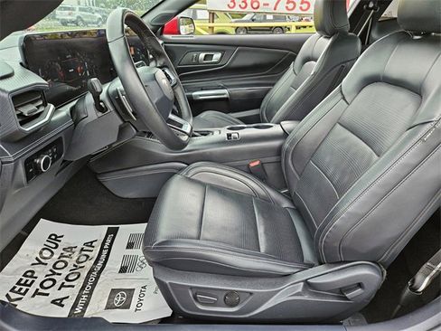 Used 2024 Ford Mustang GT Premium image 8