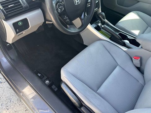 Used 2016 Honda Accord LX image 10