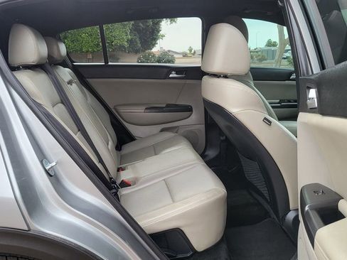 Used 2022 Kia Sportage Nightfall Edition FWD image 18