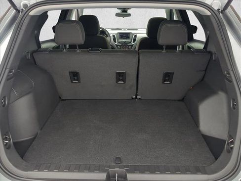 Used 2023 Chevrolet Equinox LS w/ LS Convenience Package FWD image 6