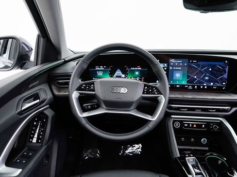 Certified 2025 Audi Q5 Premium w/ Premium Plus AWD/4WD image 13