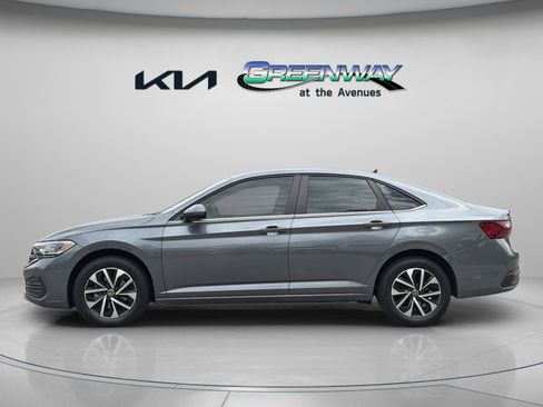 Used 2024 Volkswagen Jetta S image 4