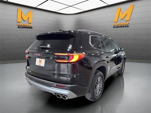 Used 2025 GMC Acadia Elevation image 8