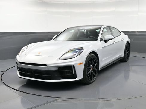 New 2026 Porsche Panamera 4 AWD/4WD image 1
