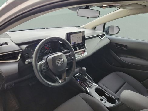 Used 2024 Toyota Corolla LE image 18