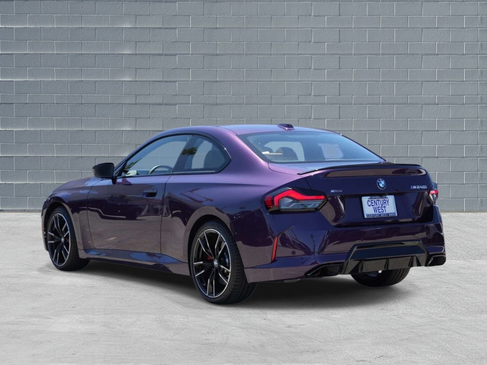 Used 2025 BMW M240i xDrive Coupe AWD/4WD image 3