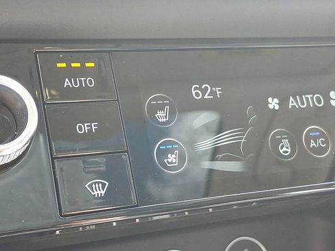 Used 2026 Genesis G70 2.5T Prestige image 19