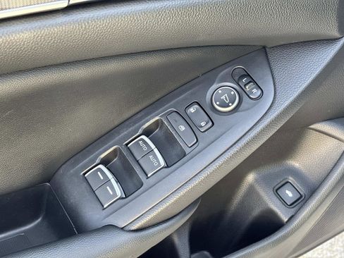 Used 2021 Honda Accord Sport image 13