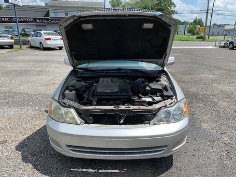 Used 2002 Toyota Avalon XL FWD image 2