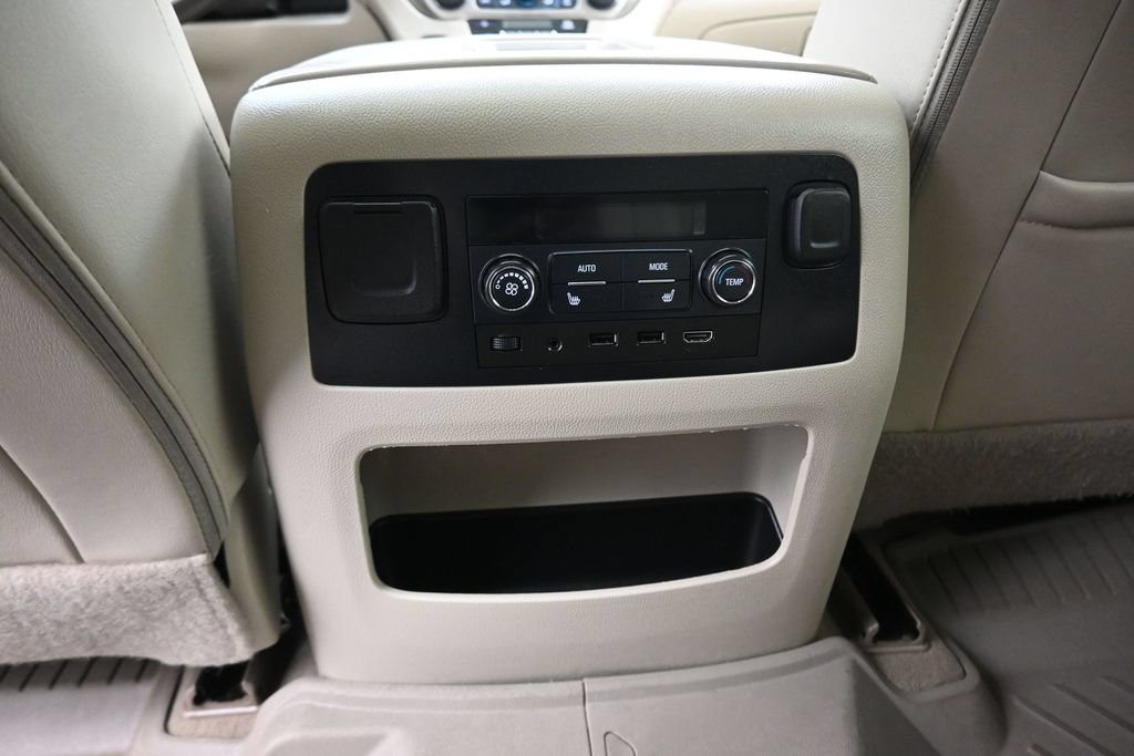 Used 2019 GMC Yukon XL Denali w/ Denali Ultimate Package AWD/4WD image 35