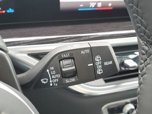 New 2026 BMW X5 xDrive40i w/ M Sport Package AWD/4WD image 15