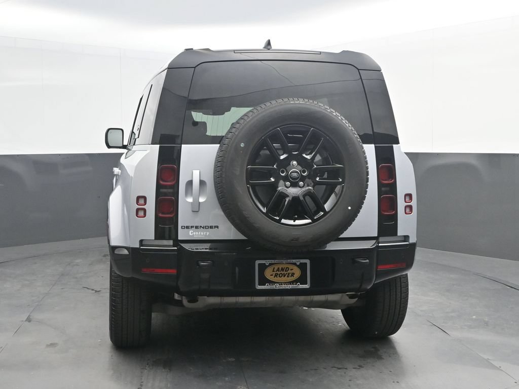 Used 2024 Land Rover Defender 110 X-Dynamic SE AWD/4WD image 6