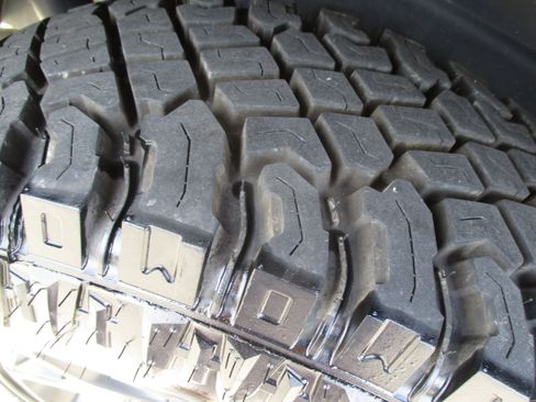 Used 2023 Jeep Wrangler Unlimited Sport AWD/4WD image 16