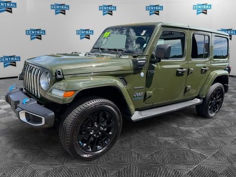 Used 2023 Jeep Wrangler Unlimited Sahara w/ Cold Weather Group AWD/4WD image 3