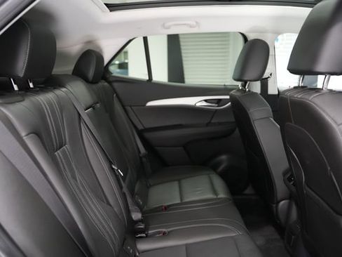 Used 2025 Buick Envision Avenir AWD/4WD image 19