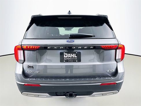 New 2026 Ford Explorer Active w/ Active Comfort Package image 6
