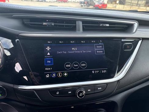 Used 2020 Buick Encore GX Preferred w/ Cold Weather Comfort Package image 17