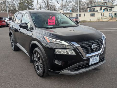 Used 2023 Nissan Rogue SV AWD/4WD image 3
