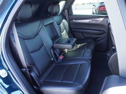 Certified 2024 Cadillac XT5 Luxury image 9