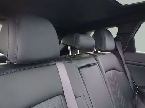 Used 2023 Kia Sportage X-Line w/ X-Line Premium Package image 18